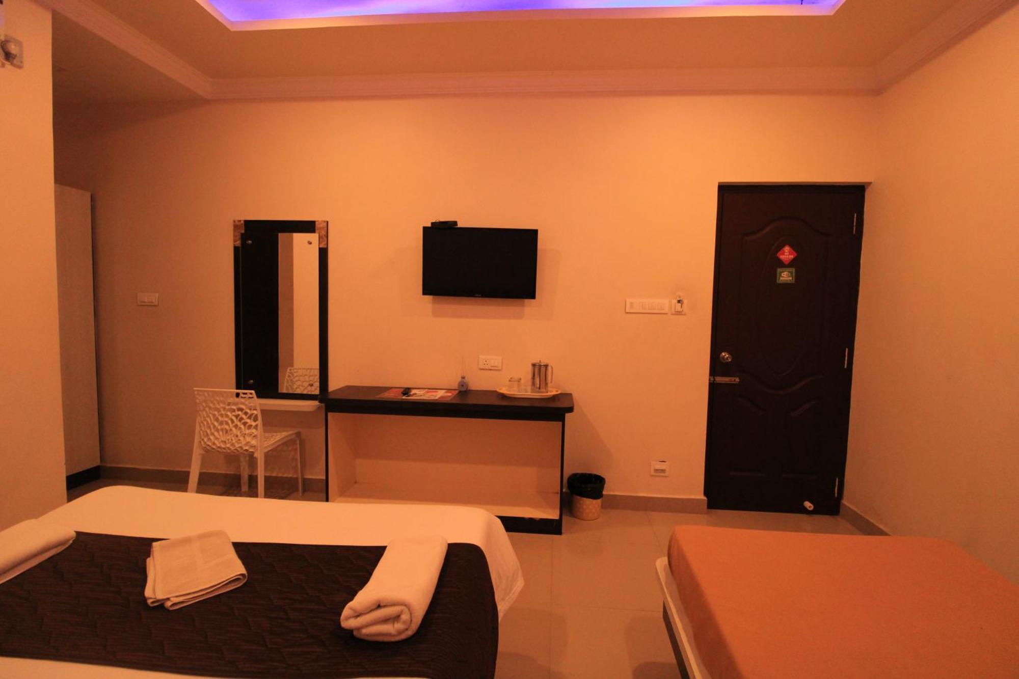 Bouvana Residency Pondicherry Exterior foto